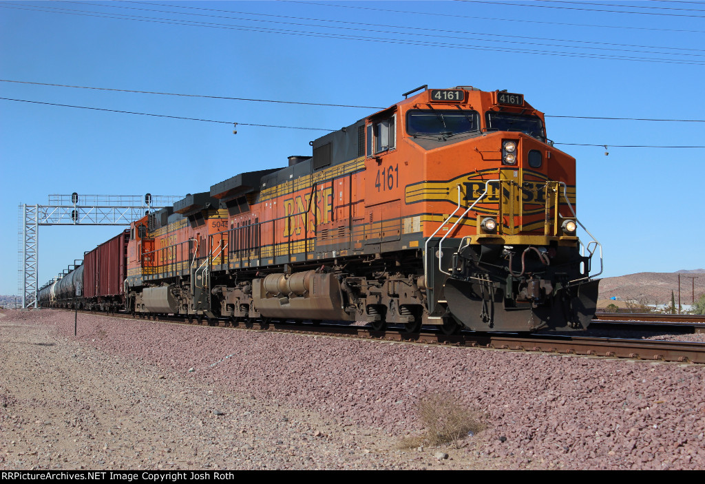 BNSF 4161 & BNSF 5045